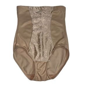 Maidenform Flexees Ultra Firm High Waist Brief Control Tummy Medium W83061